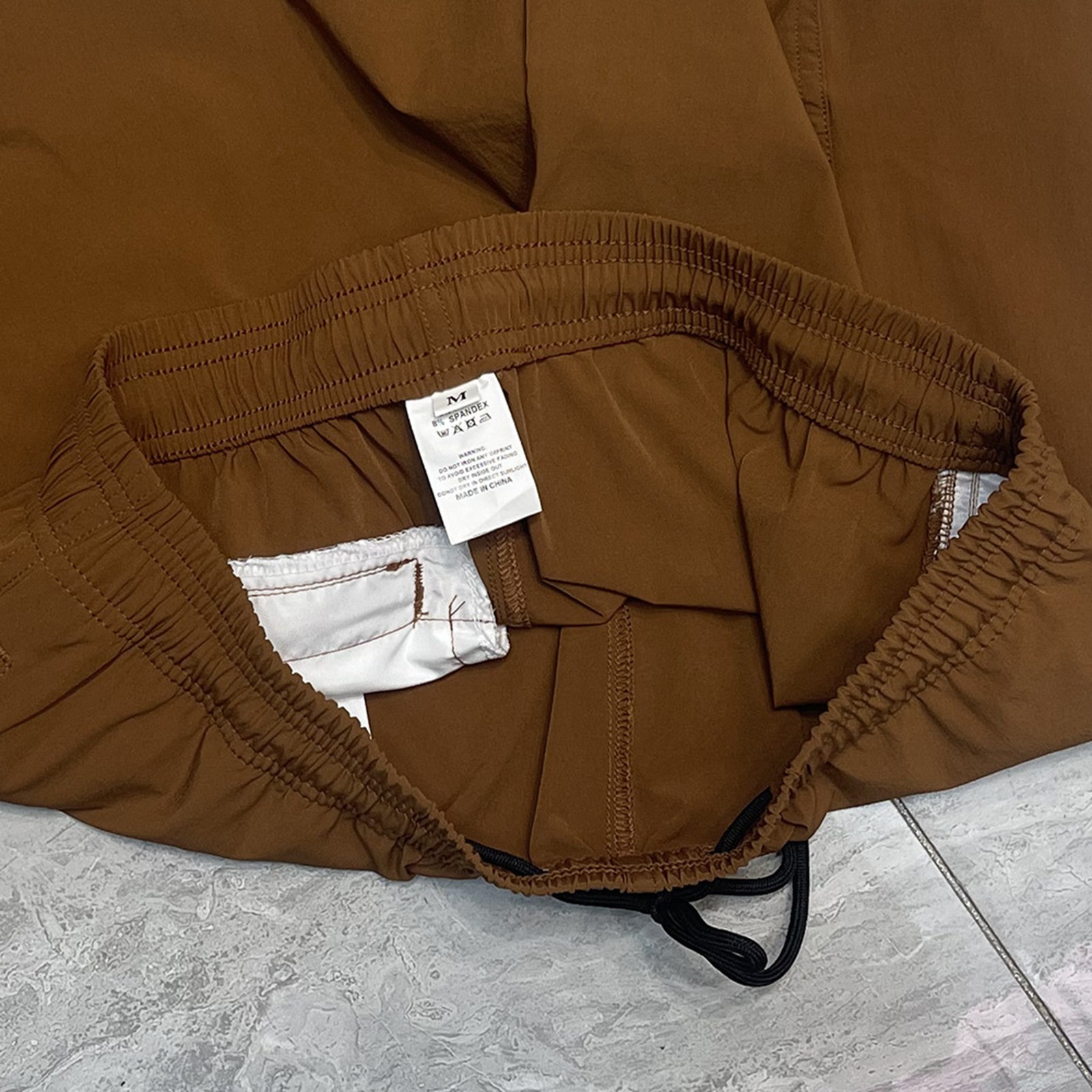 thumbnail image 5 of Pantalones de playa de nylon elástico en 4 direcciones para hombre - Pantalones cortos de baño holgados de talla grande con bolsillos - Cintura elástica transpirable para resorts costeros, 5 of 7